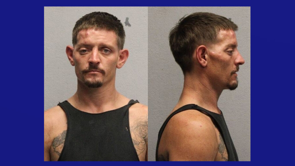 Hombre arrestado tras chocar contra un poste en Edinburg; enfrentará múltiples cargos