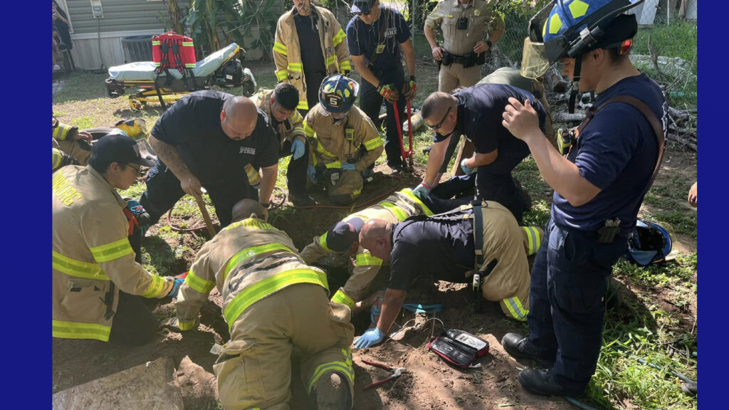 Bomberos de Edinburg rescatan a hombre atrapado en un pozo