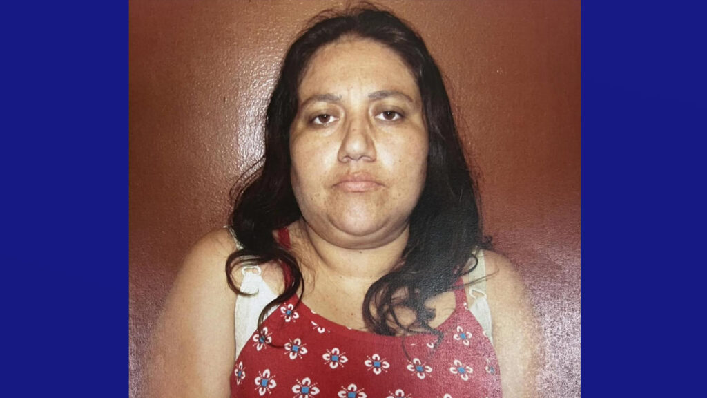Rescatan a dos migrantes retenidos en casa de seguridad en Zapata; una mujer fue arrestada