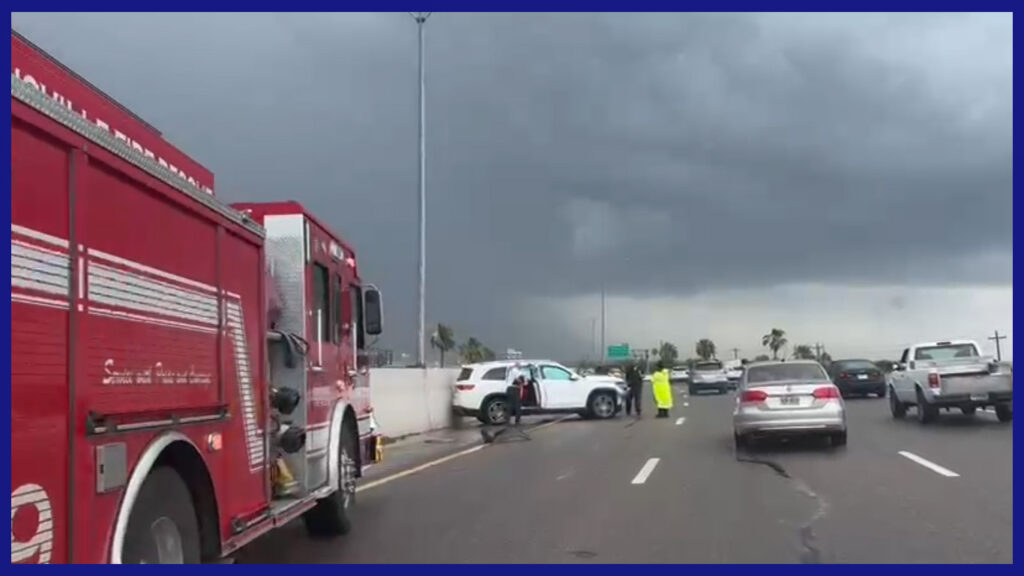 Accidente provoca movilización de autoridades sobre la autopista en Brownsville