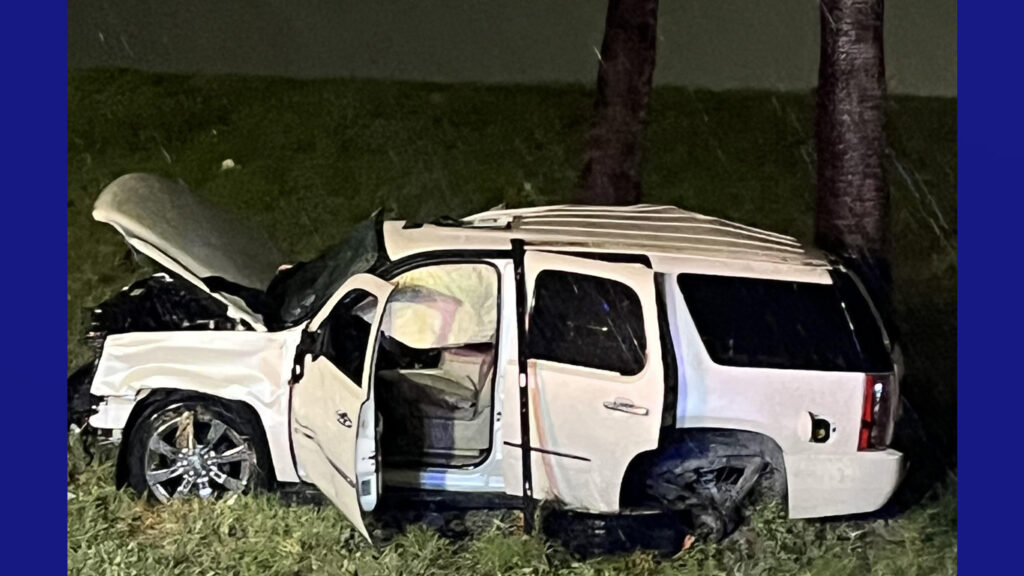 Joven de 19 años muere en volcadura cerca de Edinburg, y deja a otra persona herida