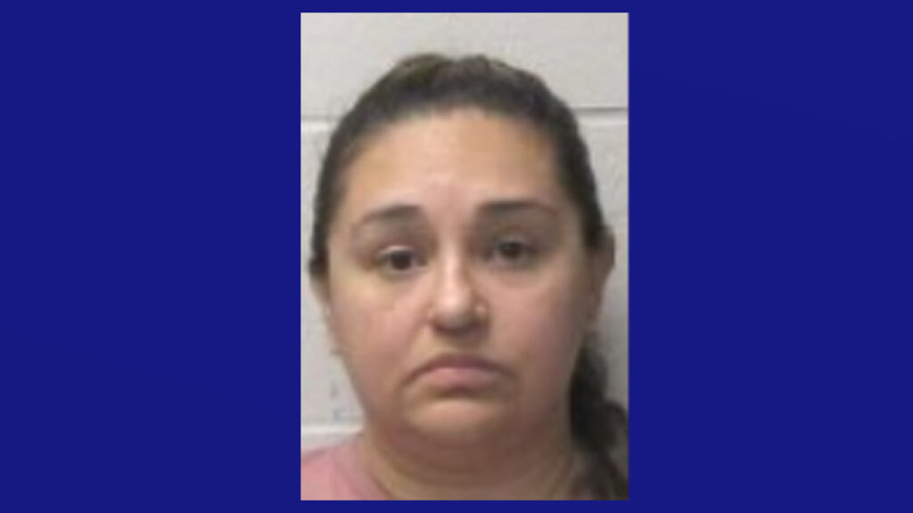 Empleada de Harlingen es arrestada por malversación de más de $148 mil dólares