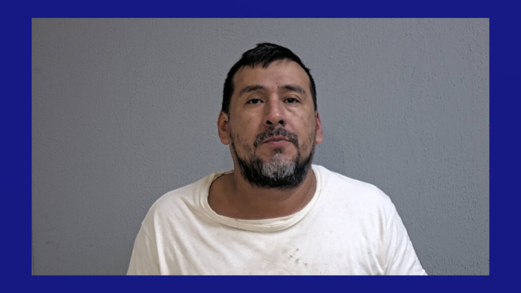 Hombre de San Carlos es arrestado por supuestamente agredir a su padre de 86 años