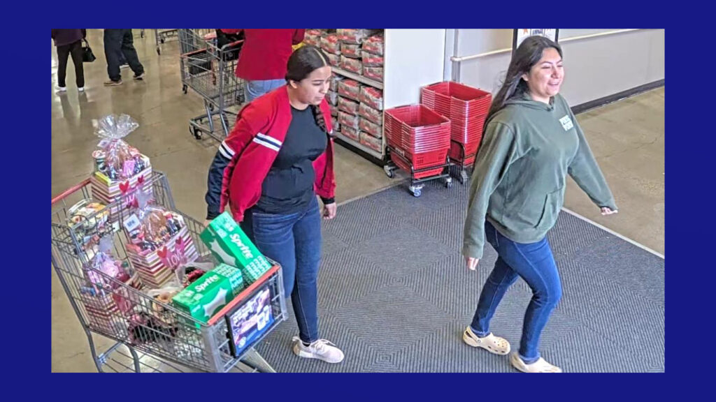 Buscan identificar a dos personas de interés por robo en supermercado H-E-B en Brownsville