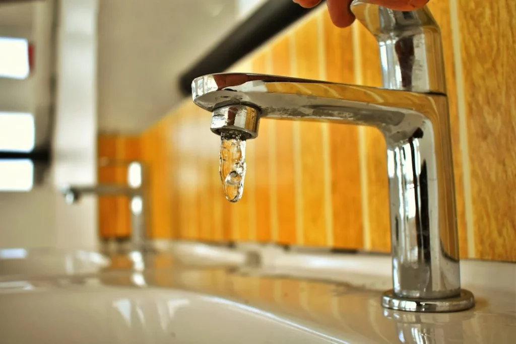 Interrupción temporal de agua por instalación de válvula en Brownsville