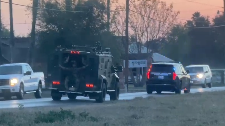 Explosión durante cateo federal en McAllen moviliza a las autoridades