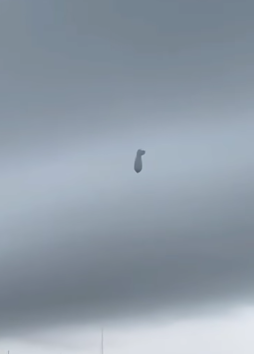 Dirigible con radar se desprende en Isla del Padre; autoridades buscan su paradero