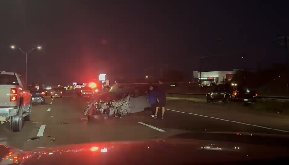 Choque en Edinburg provoca cierre temporal y deja a dos personas en el hospital