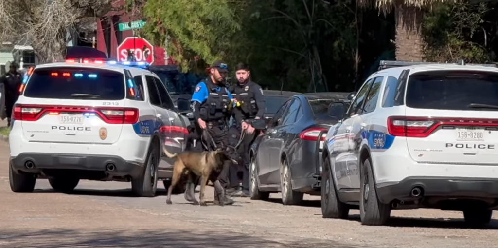 Arrestan a hombre con orden de aprehensión por delitos de drogas en San Benito