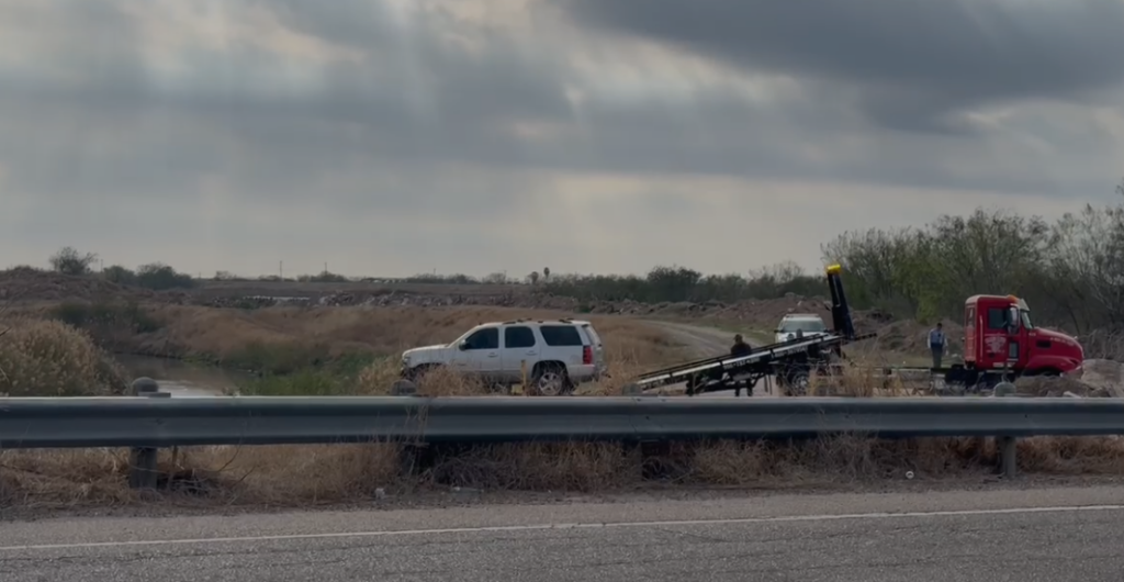 Investigan Accidente de Vehículo Encontrado en un Canal en McAllen